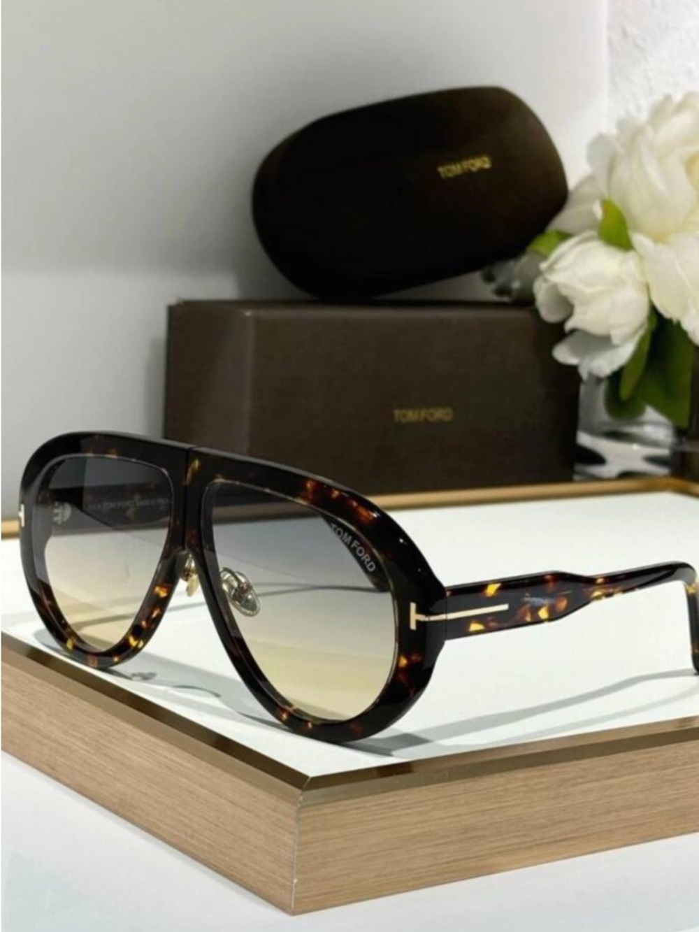 Tom Ford Tortoiseshell Brown Gradient Aviator Sunglasses